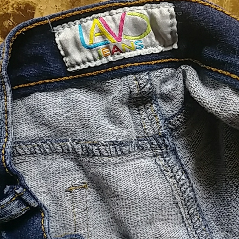 Shorts - Picture 4 of 4